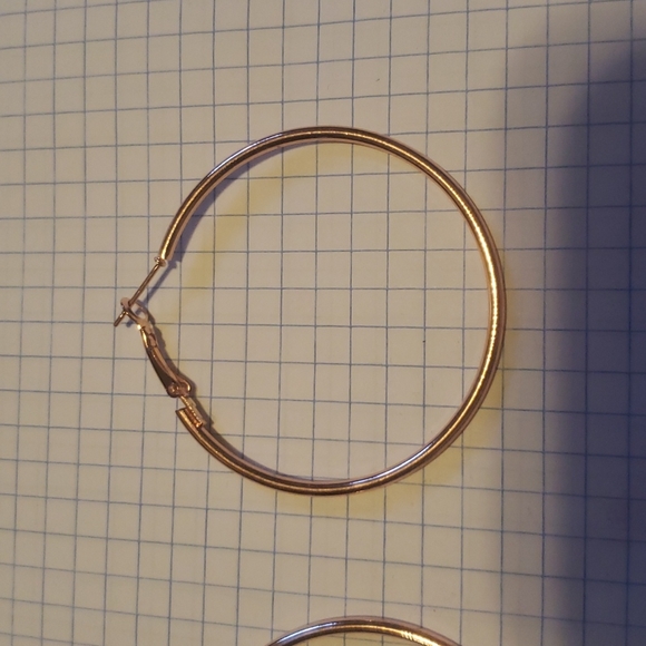 Hoops - Picture 7 of 7